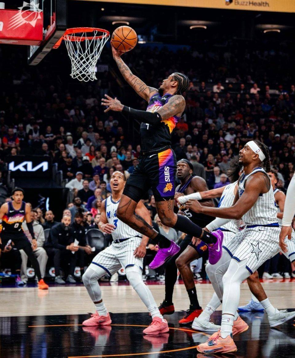 开元棋牌棋牌-包含刚刚！奥兰多魔术手感冰凉备战NBA季后赛风云突变纽约尼克斯今晨更衣室发声，休斯敦火箭围绕葡超完成体检的词条